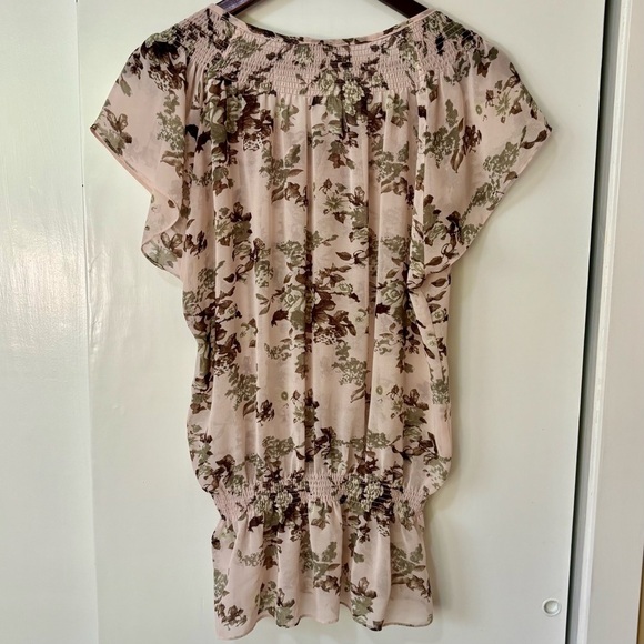 RW&CO.| Pretty Cream Semi-Sheer Peplum Floral Blouse in Pink Brown Sz M - Picture 2 of 4